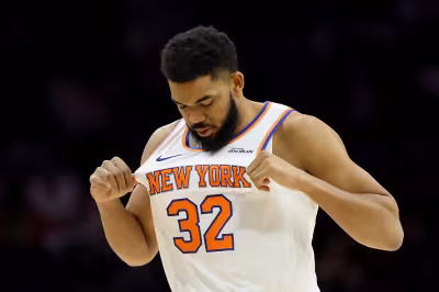 Karl Anthony Towns shifts into playmaker role as Knicks host Cavaliers in Game 2