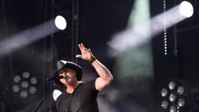 Trace Adkins Marks 30 Years With Two Intimate Ryman Auditorium Shows