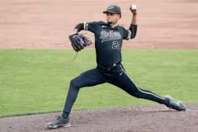 Purdue Baseball Beats Iowa 8-1 in Big Ten Elimination; Heller Praises Players