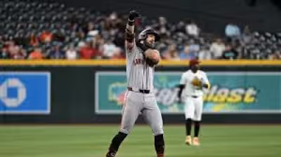 Ketel Marte Delivers Ninth-Inning Three-Run Homer to Beat Giants, 5-3