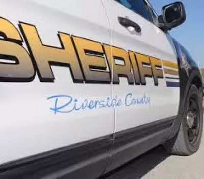 One killed in Lake Elsinore single-vehicle crash near Spring, Library streets