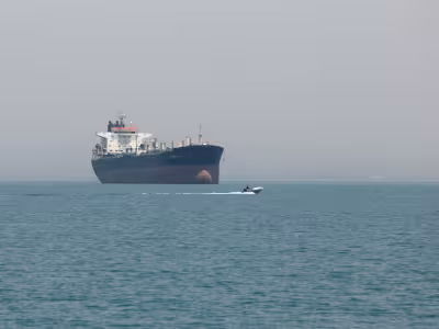 Crude Oil Price Drop as Hopes for US‑Iran Deal Push Brent Below $99