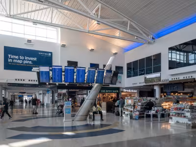 United Airlines Houston Flight Cancellations Mount After Bush Airport Ground Stop