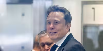 Elon Musk Net Worth Jumps $45 Billion to a Record $722 Billion After SpaceX Filing