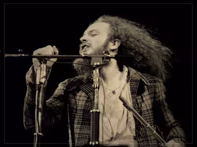 Ian Anderson explains how Jethro Tull recorded Under Wraps with live players and electronic drums