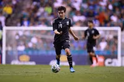 Gilberto Mora, 17, named to Mexico roster and could break 1930 World Cup age record