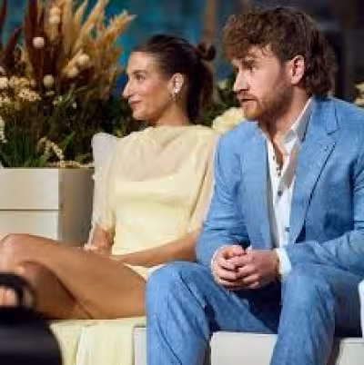 Sling: Cohen Says Amanda Batula Was Off Stage '20 or More' Minutes