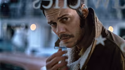 Bill Skarsgård Commands Dead Man’s Wire, Now Trending on Netflix
