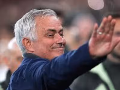 Jose Mourinho returns to Real Madrid on three-year deal after Perez re-election