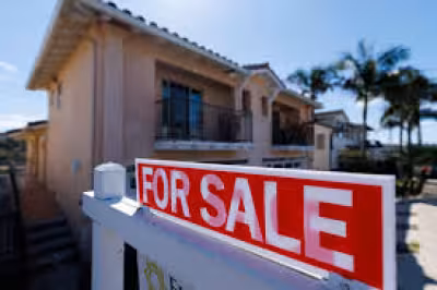Mortgage News Daily: 30-year mortgage edges to 6.52% as rates hold near 6.5%