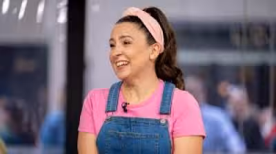 Fox video spotlights Ms Rachel in 'detention facility sing-a-long' and immigration debate
