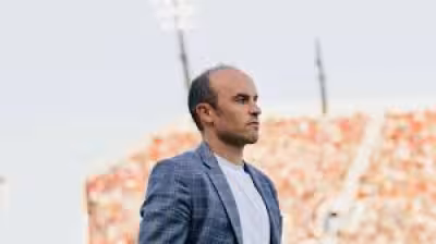Landon Donovan Hair: the ex-player’s public switch to a hairpiece after years of loss