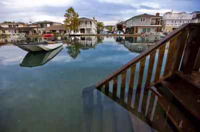 San Francisco Weather: Newport Beach warns of king tide flooding through Tuesday