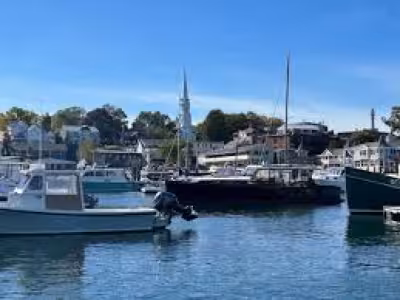 West Marine Store Closures: Trustee Discloses $1.2M Executive Bonus Ahead of Chapter 11