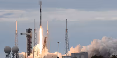 What Time Does The Stock Market Open — SpaceX IPO Rises 30% and Closes ~20% Up