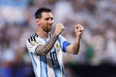 Cómo Quedó Argentina: Messi hat-trick seals 3-0 win over Algeria