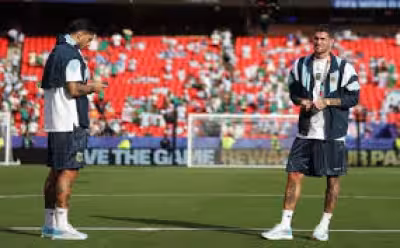 Leandro Paredes among names circulating after Tapia posts mate photo with Messi and De Paul