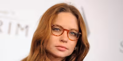 Daveigh Chase dies at 35; partner says meningitis and blood infection caused collapse