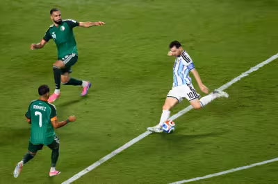 Telemundo Live: Messi’s first World Cup hat-trick lifts Argentina over Algeria in Kansas City