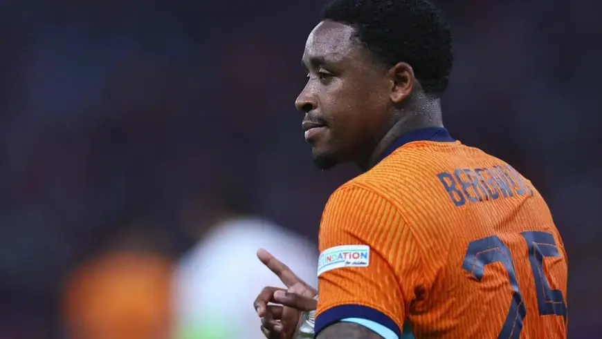 الاتحاد السعودي يدعم صفوفه بالجناح الهولندي ستيفن بيرغوين من أياكس أمستردام