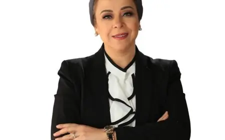 نهاد أبو القمصان تشن هجوماً على المسن وابنه في واقعة المترو وتعلق حول “اعتذار مين”