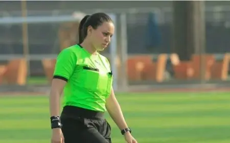 تعرف على حقيقة إيقاف الحكمة بسملة عبد المجيد من إدارة مباريات دوري الكرة النسائية
