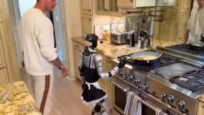 روبوت الطهي يشعل مواقع التواصل بمشهد فوضوي كوميدي في المطبخ فيديو