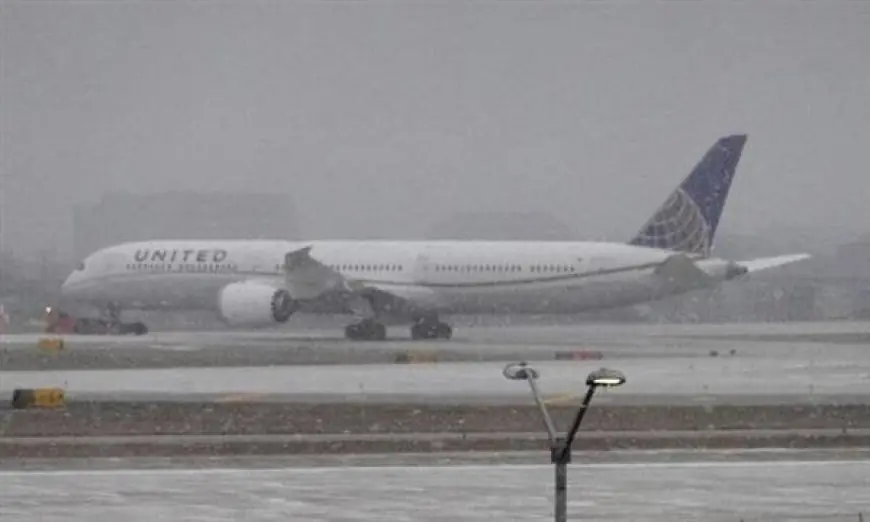 العاصفة الشتوية ديفين تتسبب في إلغاء أكثر من ألف رحلة من شركات الطيران الأمريكية