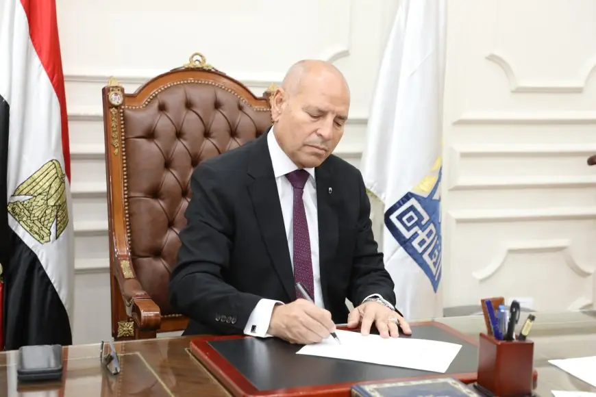 تنفيذ فك وبيع مكونات كوبري السيدة عائشة بحي الخليفة في محافظة القاهرة