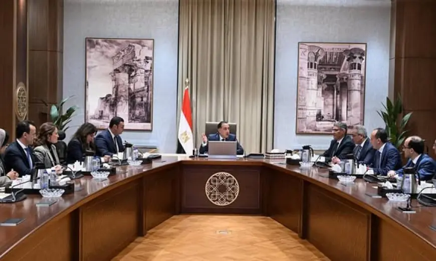 رئيس الوزراء يستعرض تطورات مشروع تحويل نزلة السمان إلى وجهة سياحية جذابة