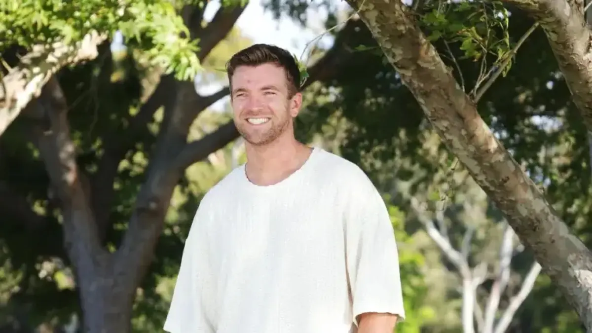 Train Disaster Strikes 'Home And Away': Who Faces Death?” - Filmogaz.com