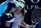 Zeynep Sönmez Aids Fainting Ball Girl at Australian Open Match