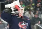 Elvis Merzlikins’ Unusual In-Game Water Break Catches Attention at Blue Jackets Match