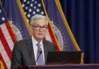Trump Warns Powell Could Face Unhappiness Staying at Federal Reserve