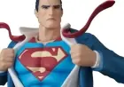 New Superman Figure Features Clark Kent in Batman: Hush Version