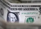 Dollar Plummets to Four-Year Low; Trump Dismisses the Drop