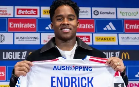 ليون يكشف رسمياً عن البرازيلي إندريك الساعي لتحقيق الألقاب