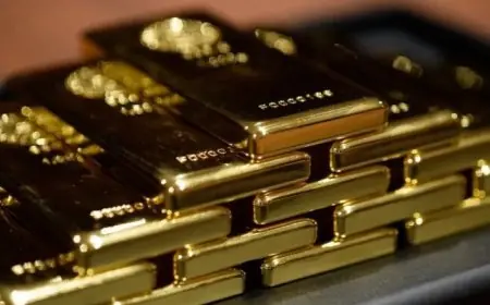 ارتفاع قياسي لسعر الذهب يتجاوز 4460 دولار للأونصة بسبب التوترات الجيوسياسية