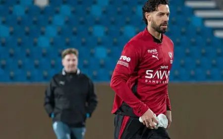 انضمام وجهين جديدين إلى قائمة بدلاء الهلال في مواجهة النصر