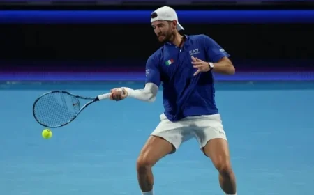 Andrea Vavassori Shines, Defeats Gabriel Diallo in ATP Adelaide 2026