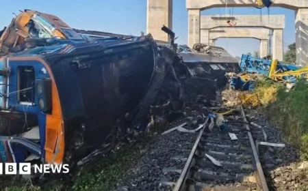Crane Collapse in Thailand Kills 22 on Train
