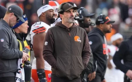 Steelers Consider AFC North Rivals, Young Assistants to Replace Mike Tomlin