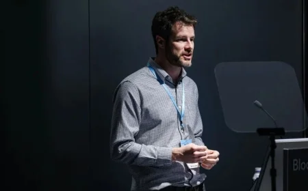 Pebble Founder Asserts New Venture Isn’t a Startup