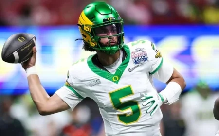 Oregon QB Dante Moore Chooses College Over 2026 NFL Draft