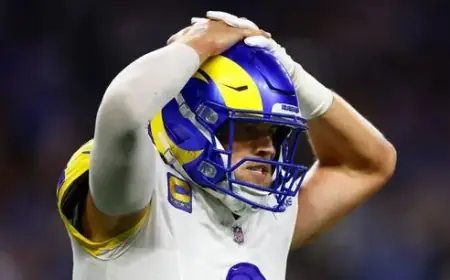 Rams QB Stafford to Brave Icy Chicago in Scuba Suit