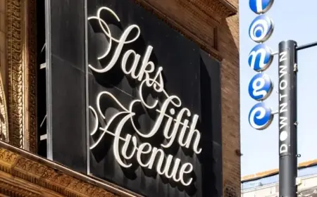 Amazon Challenges Saks, Opposes Bankruptcy Plan