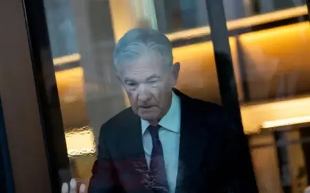 Powell Strategically Blocks Trump’s Federal Reserve Overhaul Plans