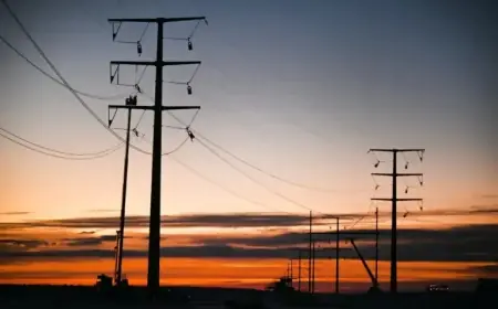 Xcel Power Outages Force Colorado School Closures on Jan. 16, 2026