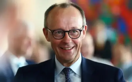 Chancellor Friedrich Merz Attends BVB Match in Bundesliga Stadium Today