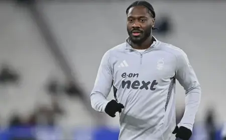 Ola Aina Emerges as David Moyes’ Top Right-Back Pick for Everton